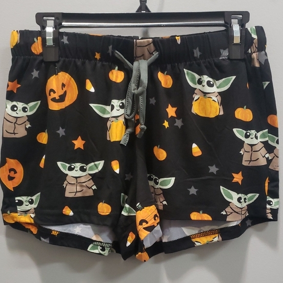 Munki Munki Star Wars NWOT Black Halloween Baby Yoda Sleep Shorts, S - Picture 1 of 6
